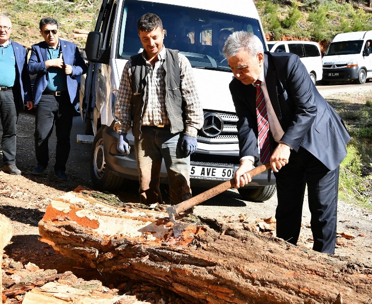 Başkan Kocaoğlu'na şiirli karşılama