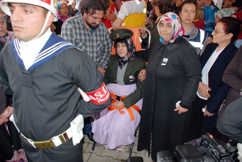 İzmir şehidini uğurladı