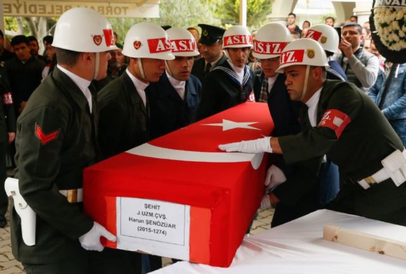 İzmir şehidini uğurladı