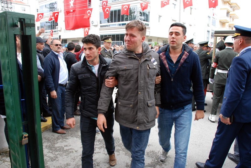 İzmir şehidini uğurladı