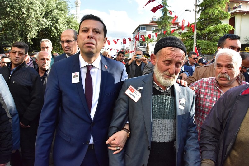 İzmir şehidini uğurladı