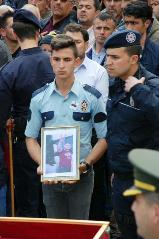 İzmir şehidini uğurladı