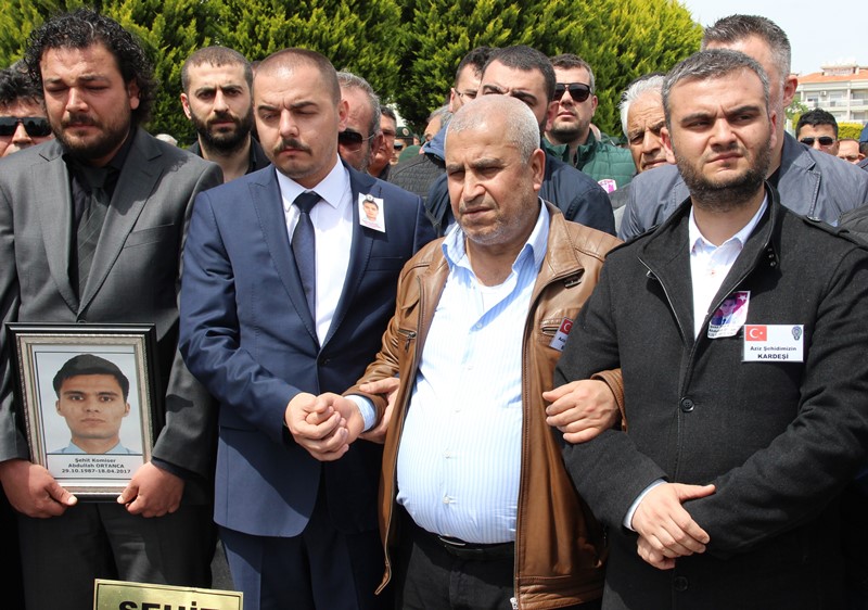 İzmir şehit komiseri uğurladı