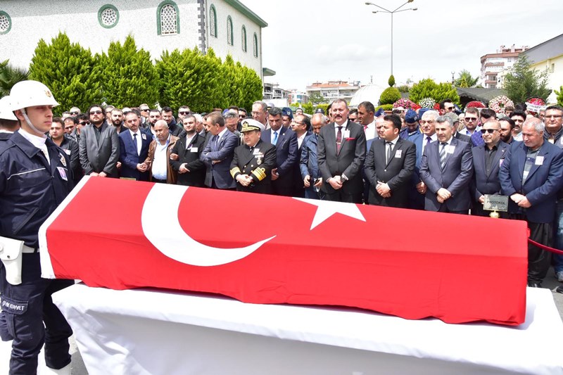 İzmir şehit komiseri uğurladı