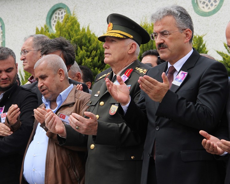 İzmir şehit komiseri uğurladı