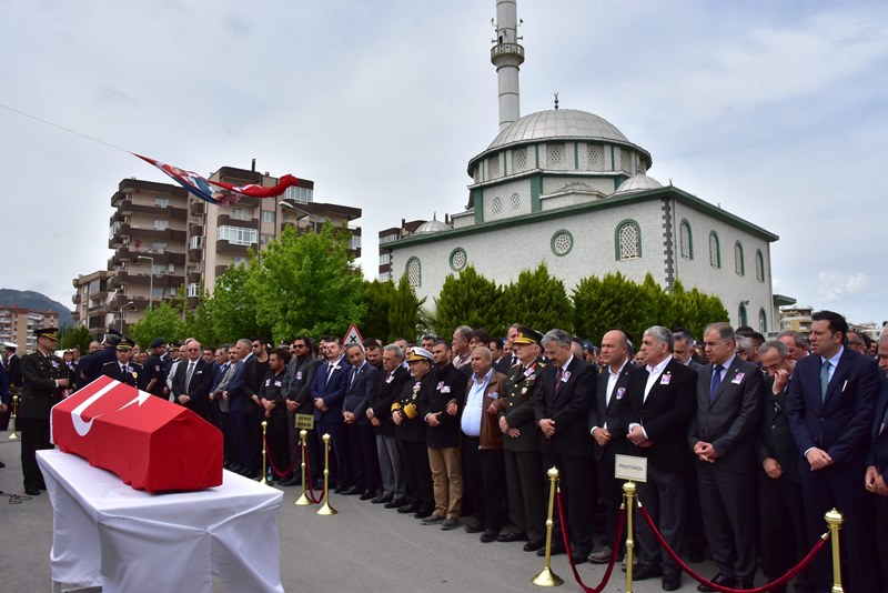 İzmir şehit komiseri uğurladı