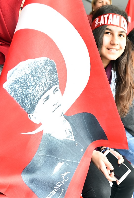 İzmir'de 23 Nisan coşkusu