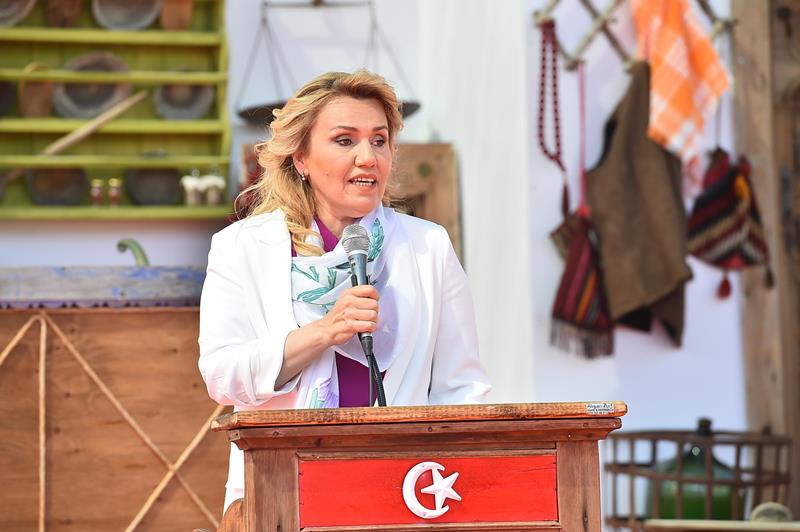 Urla'nın renkli festivali başladı