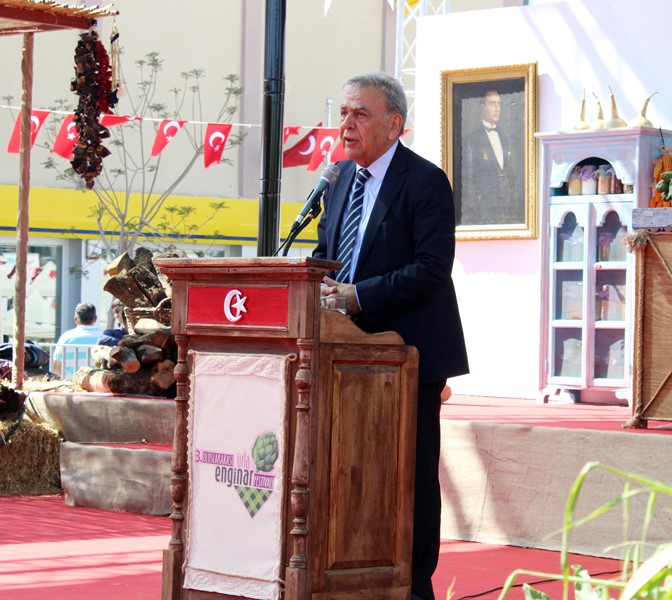 Urla'nın renkli festivali başladı