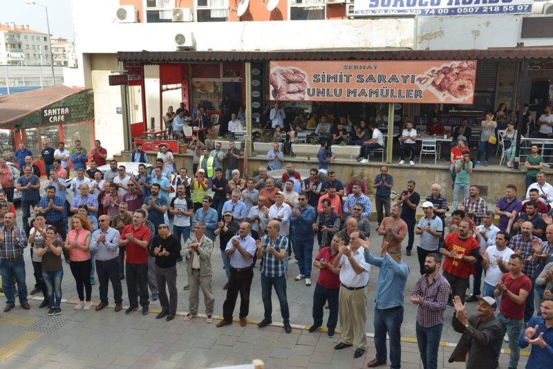 İzmir'de 1 Mayıs coşkusu