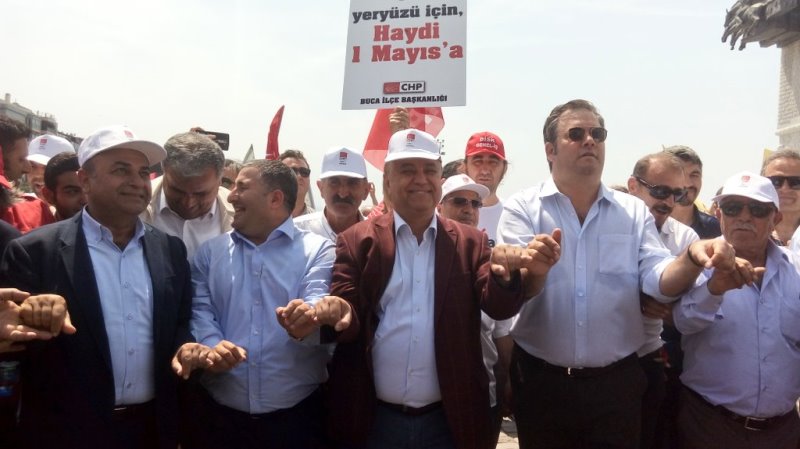 İzmir'de 1 Mayıs coşkusu