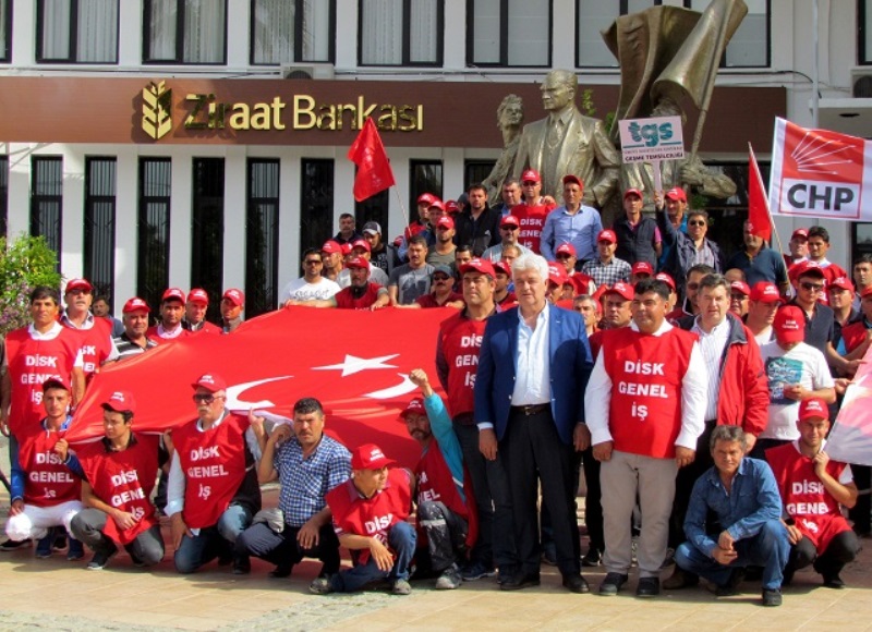 İzmir'de 1 Mayıs coşkusu