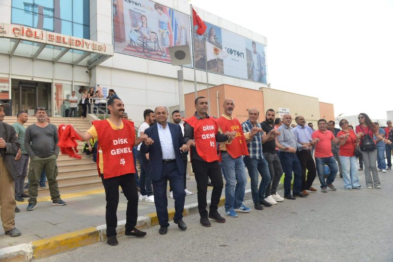 İzmir'de 1 Mayıs coşkusu