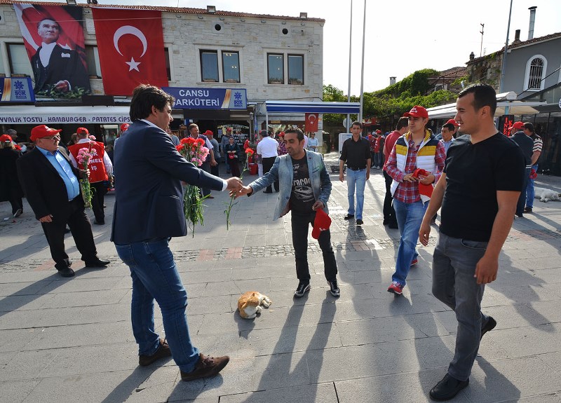 İzmir'de 1 Mayıs coşkusu