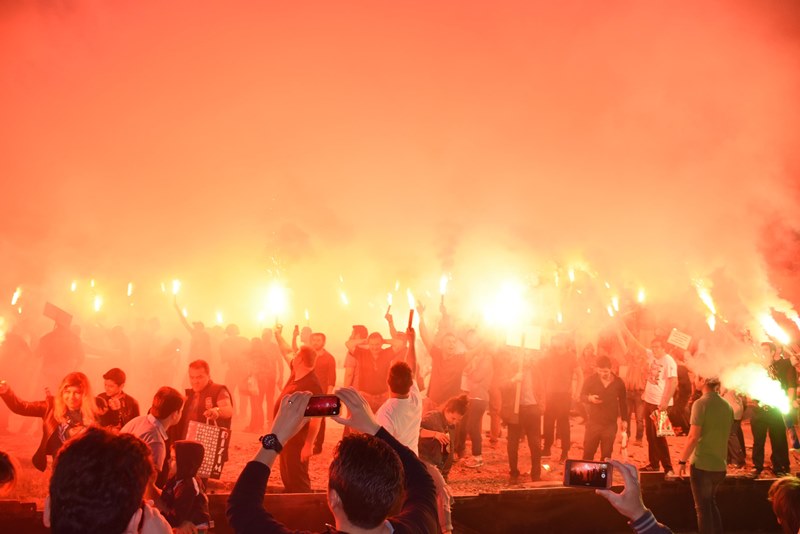 Karşıyaka’dan meşaleli protesto
