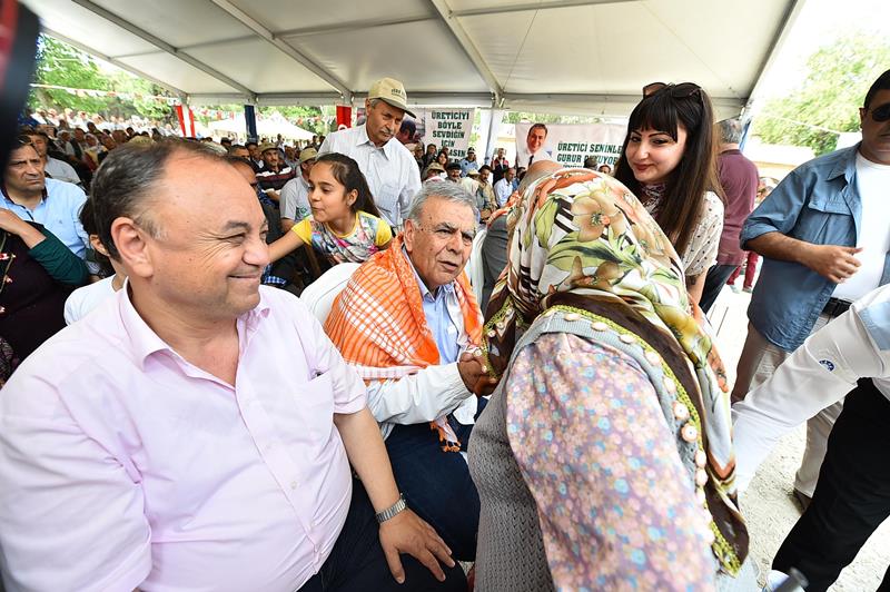 Tire'de 'süt' bayramı