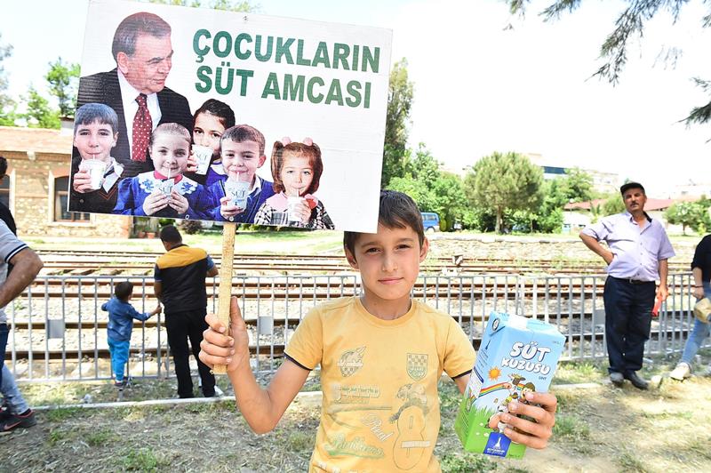Tire'de 'süt' bayramı
