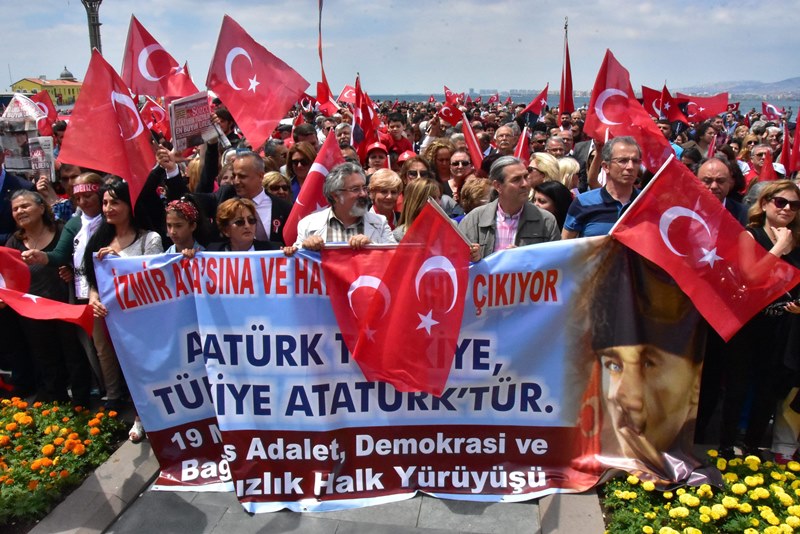 19 Mayıs'a ''Halk kutlaması''