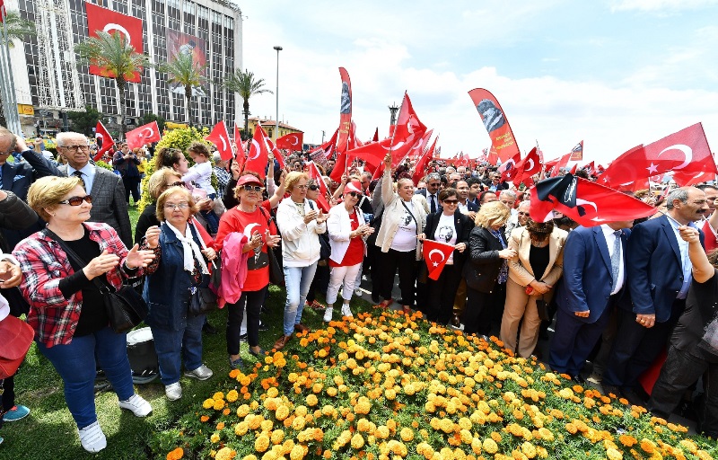 19 Mayıs'a ''Halk kutlaması''