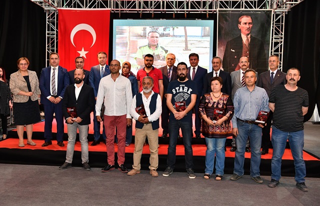 İzmir kahramanını unutmadı