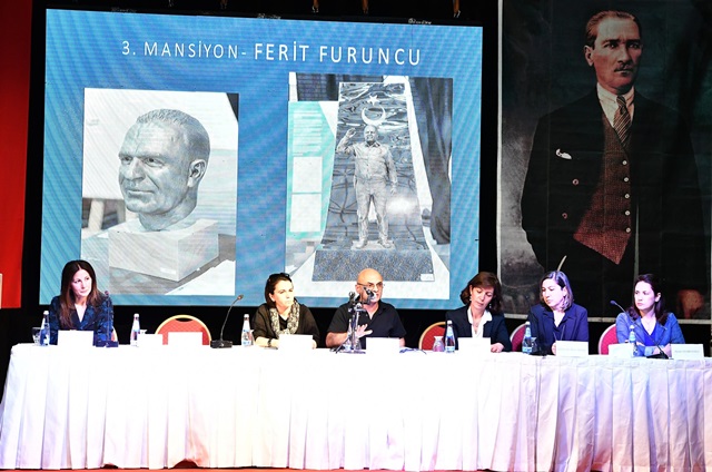 İzmir kahramanını unutmadı