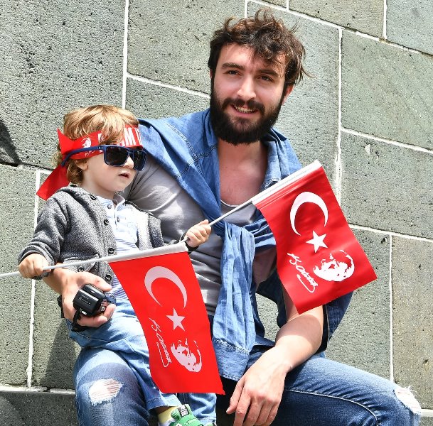 19 Mayıs'a ''Halk kutlaması''