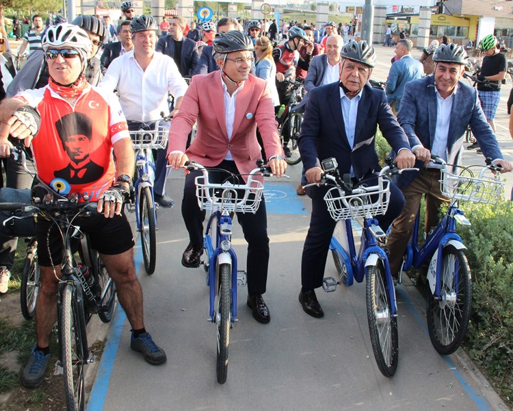 Başkanlar İzmir için pedal çevirdi!