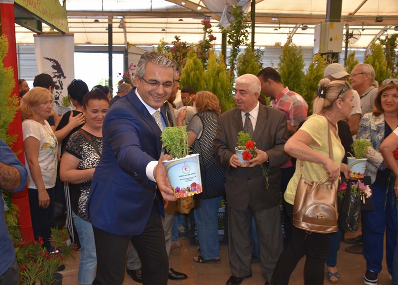 Karşıyaka'nın en renkli festival başladı