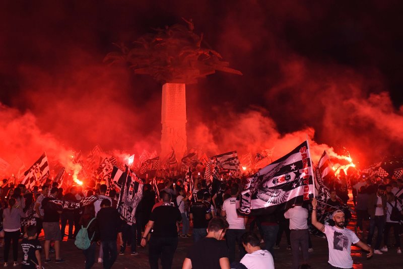 İzmir'de Beşiktaş coşkusu