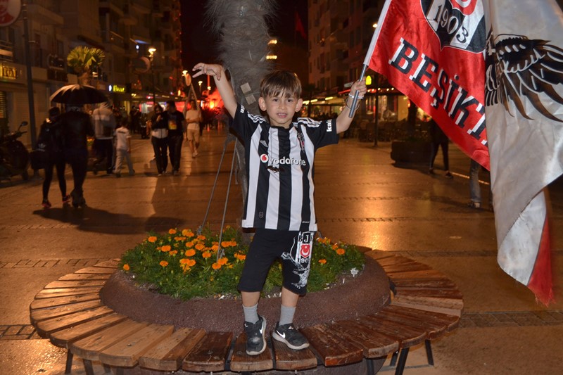 İzmir'de Beşiktaş coşkusu