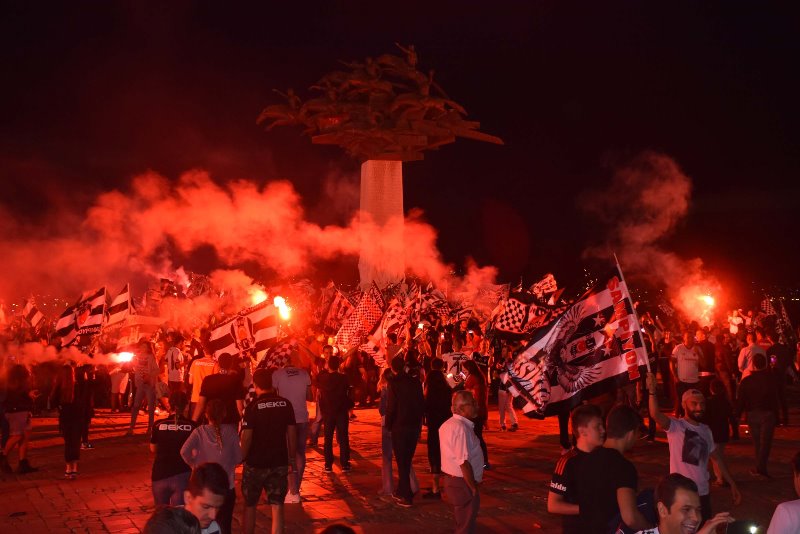 İzmir'de Beşiktaş coşkusu