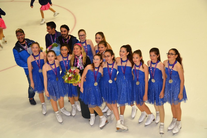 İzmir'in 'gümüş' kızları