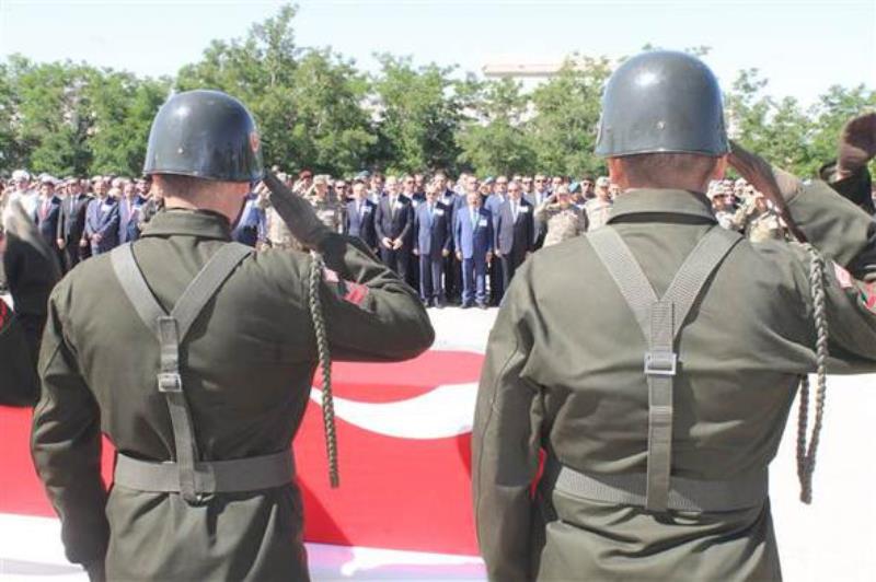 Şehitler son yolculuğuna uğurlanıyor