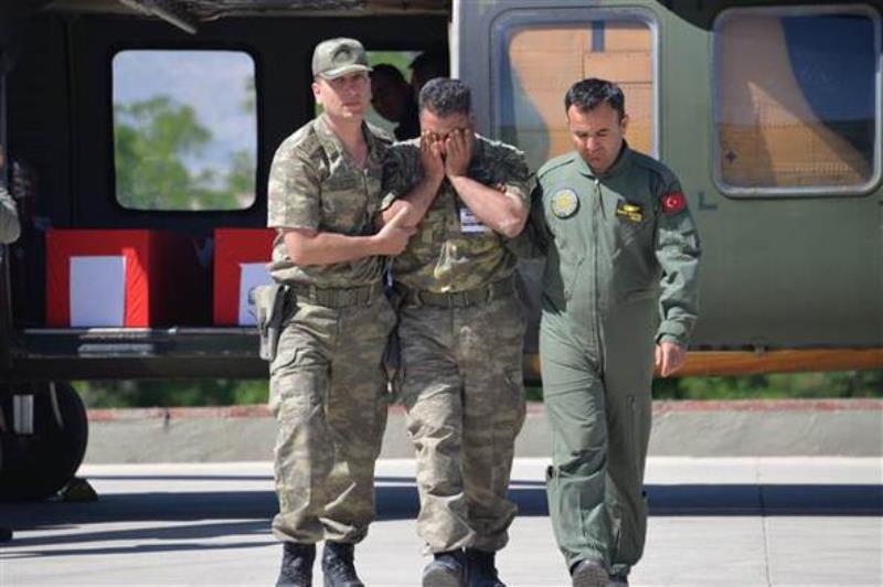 Şehitler son yolculuğuna uğurlanıyor