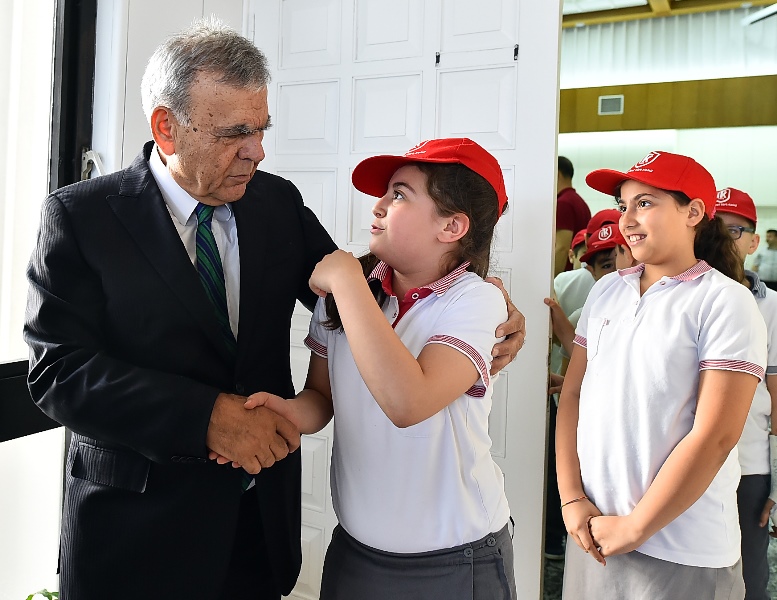 Çocuklar sordu, Başkan anlattı