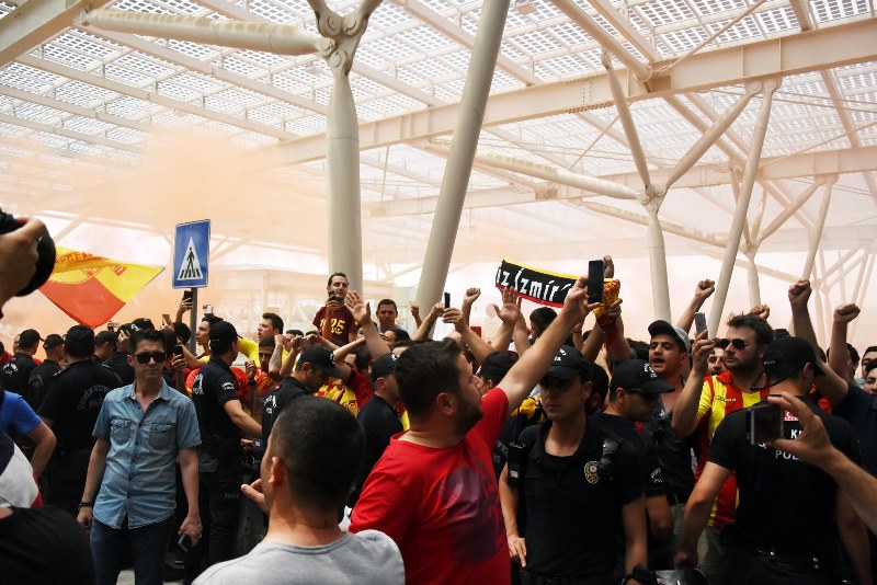Göztepe şampiyon gibi uğurlandı