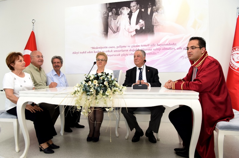 Bornova'da Aydoğan'ı duygulandıran vefa