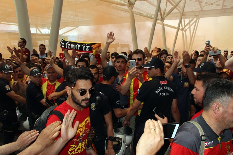 Göztepe şampiyon gibi uğurlandı