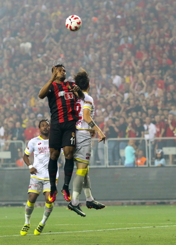 Göztepe Süper Lig’e yükseldi!