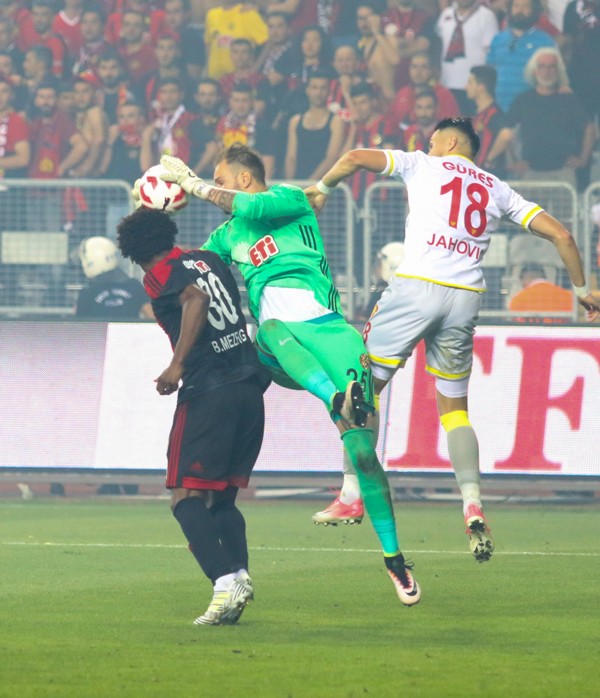 Göztepe Süper Lig’e yükseldi!