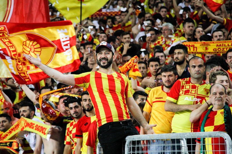 Göztepe Süper Lig’e yükseldi!