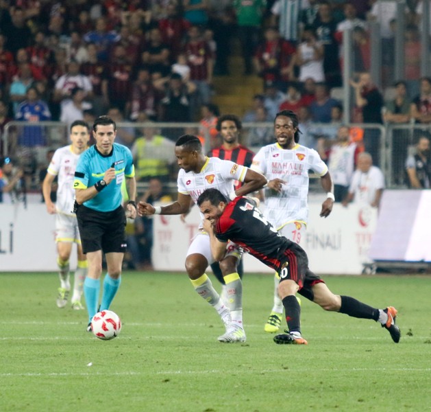 Göztepe Süper Lig’e yükseldi!