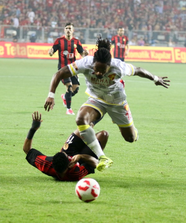 Göztepe Süper Lig’e yükseldi!
