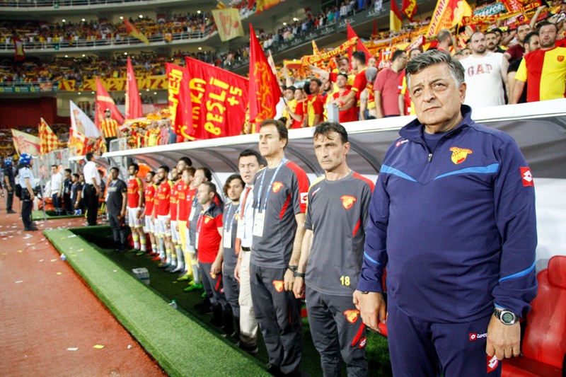 Göztepe Süper Lig’e yükseldi!