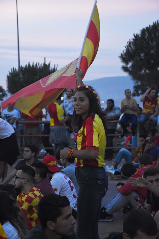İzmirliler sabaha kadar uyumadı