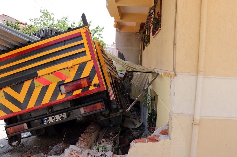 Buca'da faciadan kıl payı dönüldü