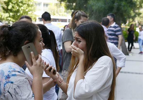 Deprem İzmir'de panik yarattı