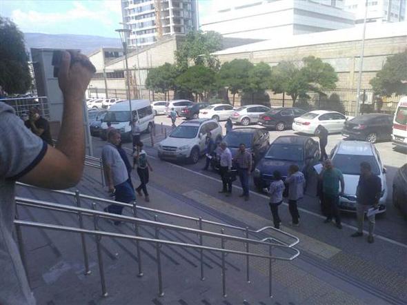 Deprem İzmir'de panik yarattı