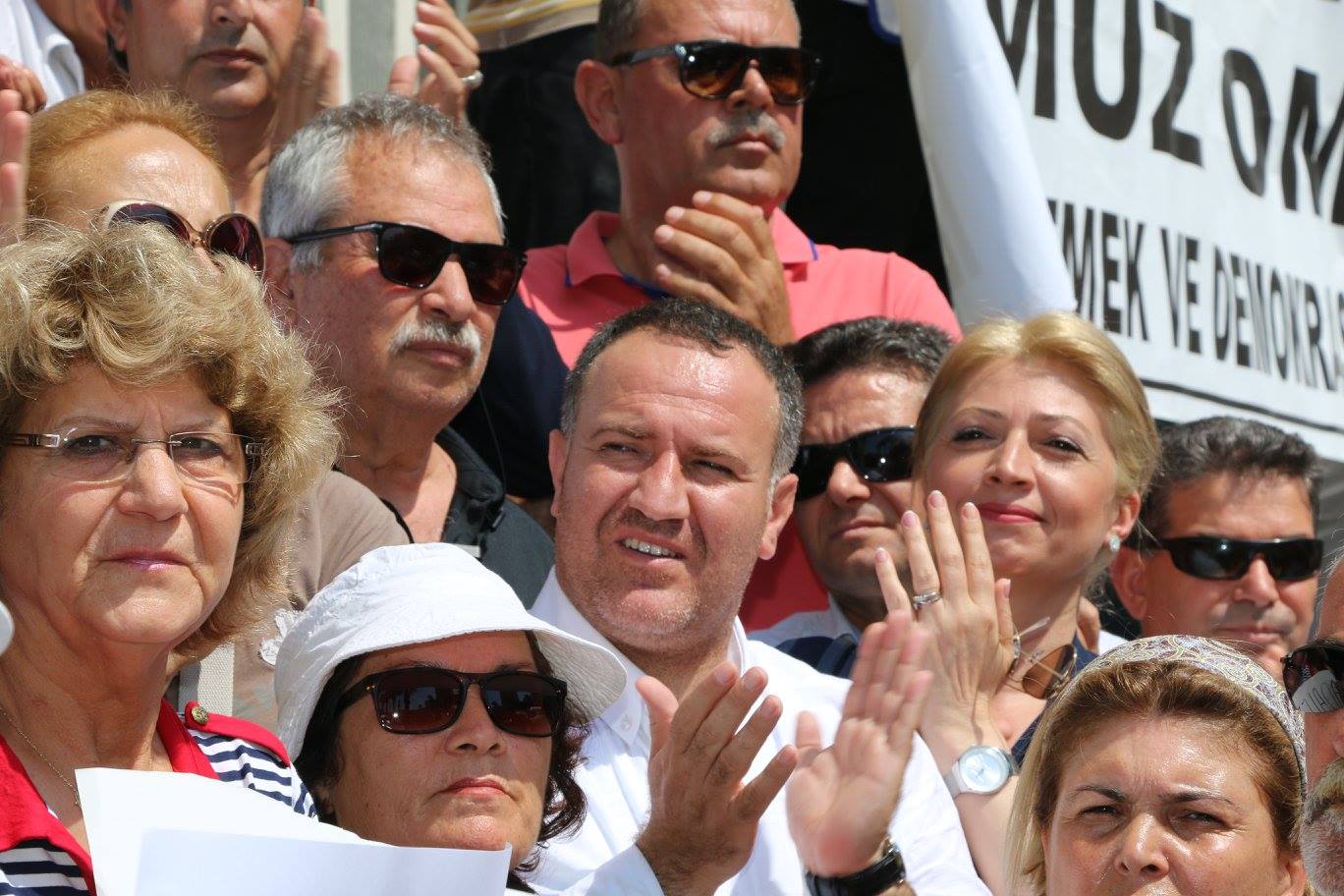 CHP 'adalet' için toplandı