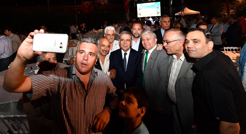 Kocaoğlu'yla özçekim yarışı